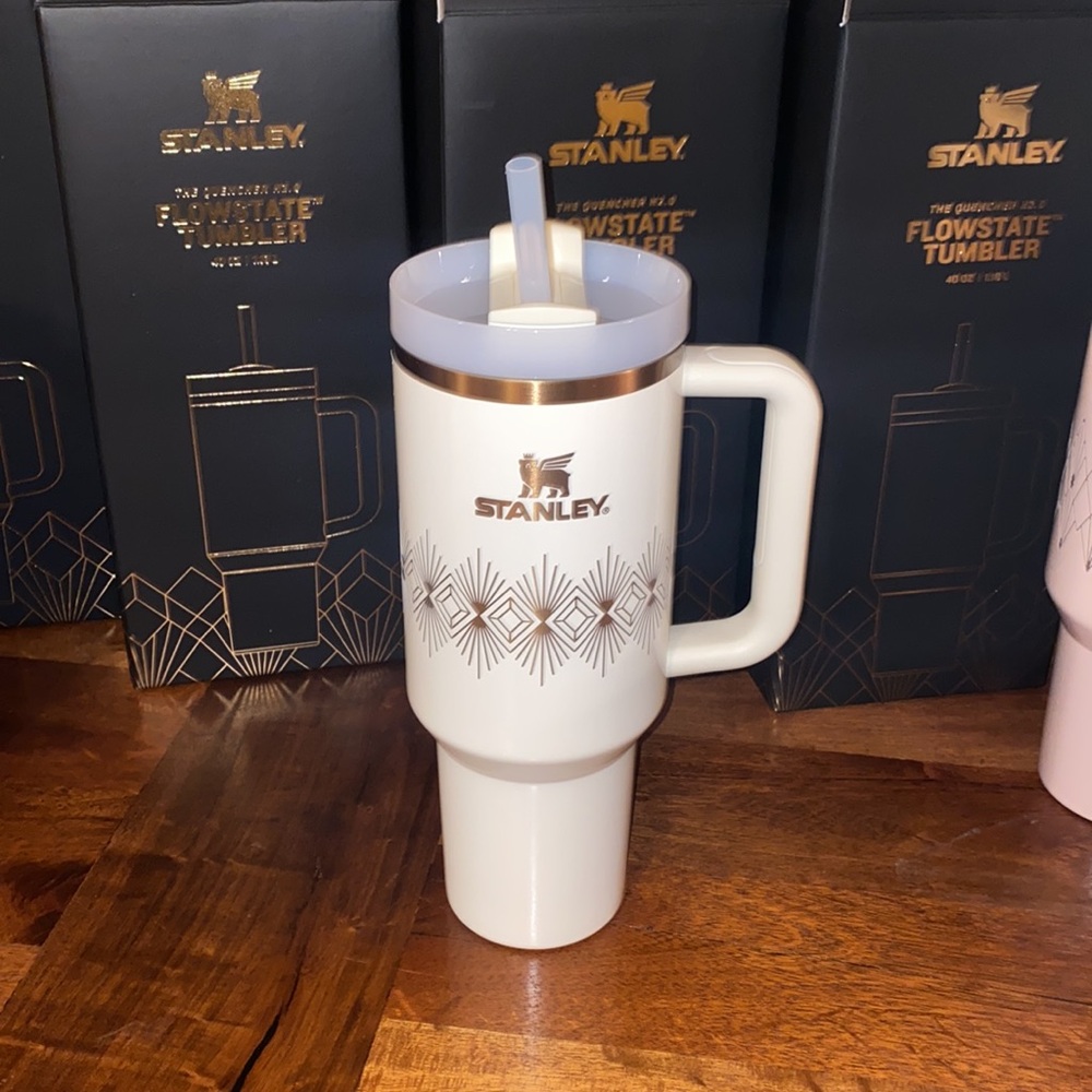 NEW STANLEY QUENCHER H2.0 FLOWSTATE™ TUMBLER | 40 OZ DECO COLLECTION - Picture 5 of 16